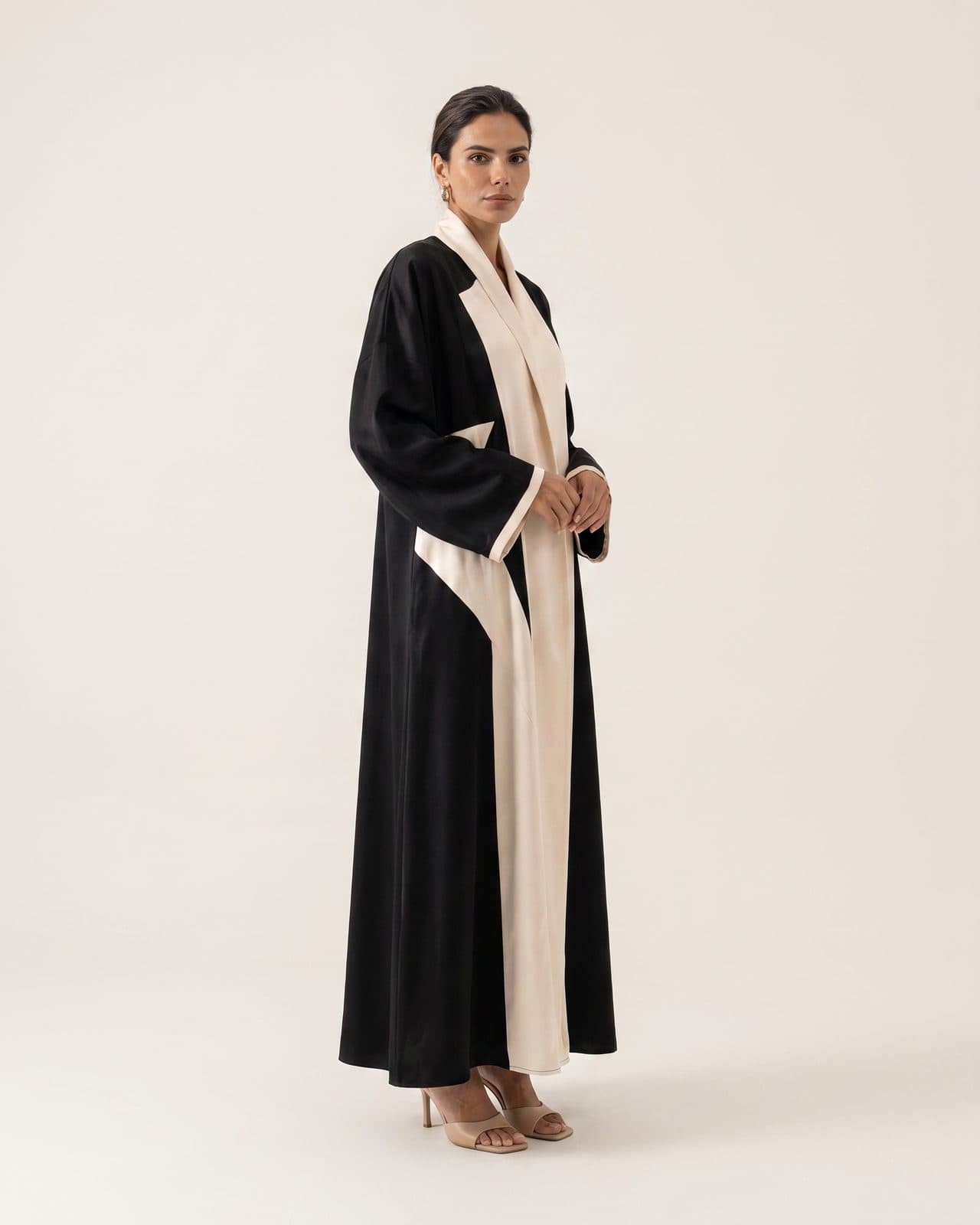 Bicolour Silk Abaya — Black / Ivory