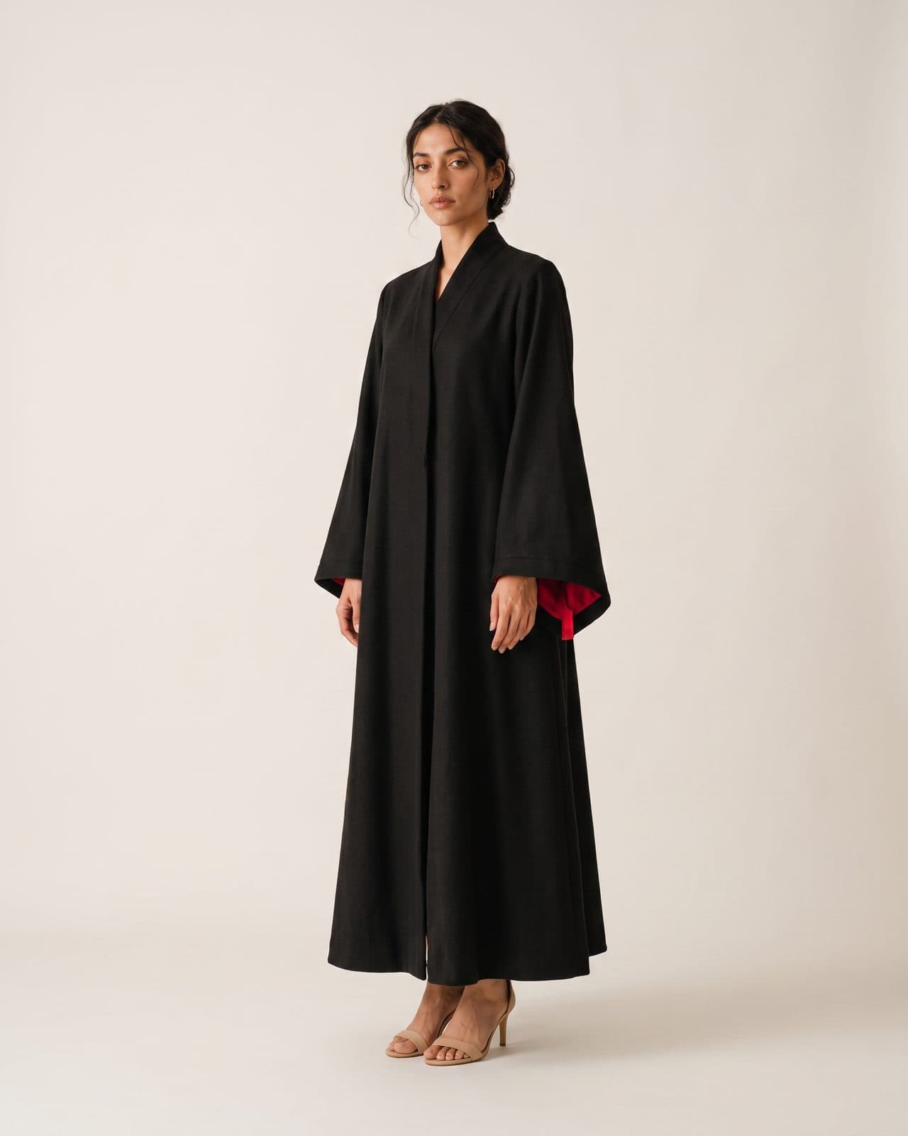 Crimson-Lined Abaya — Black / Crimson
